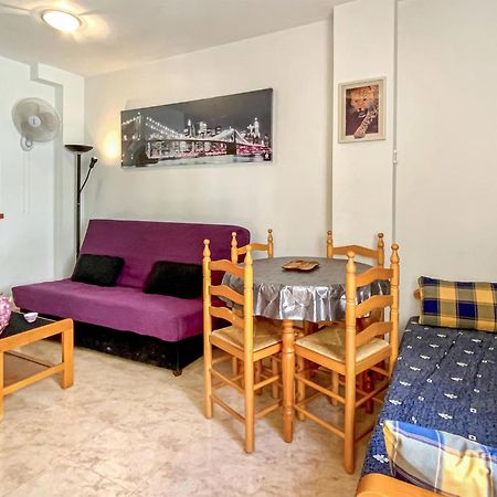 1 Bedroom Pet Friendly Apartment In Torrevieja Kültér fotó