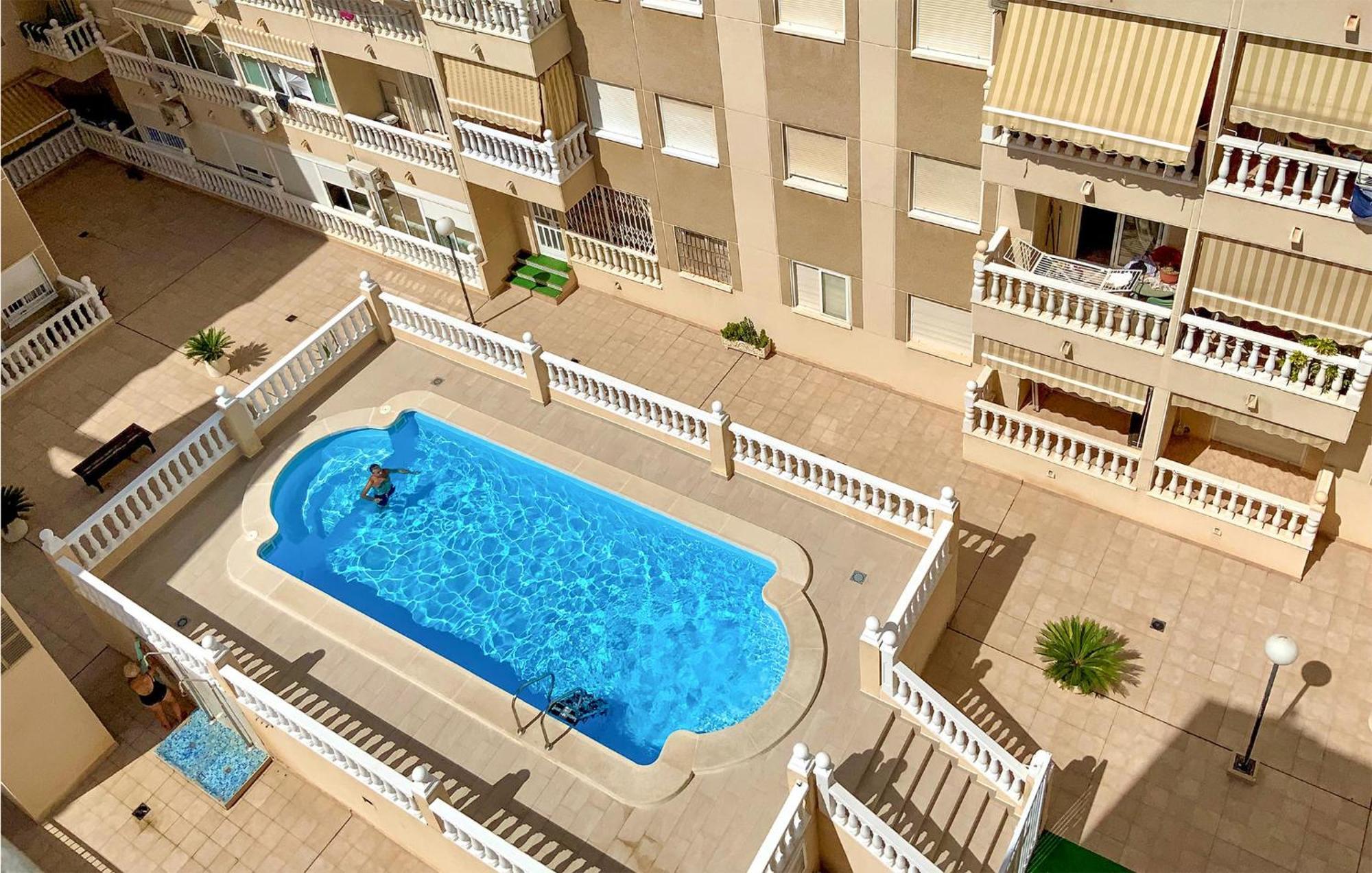 1 Bedroom Pet Friendly Apartment In Torrevieja Kültér fotó