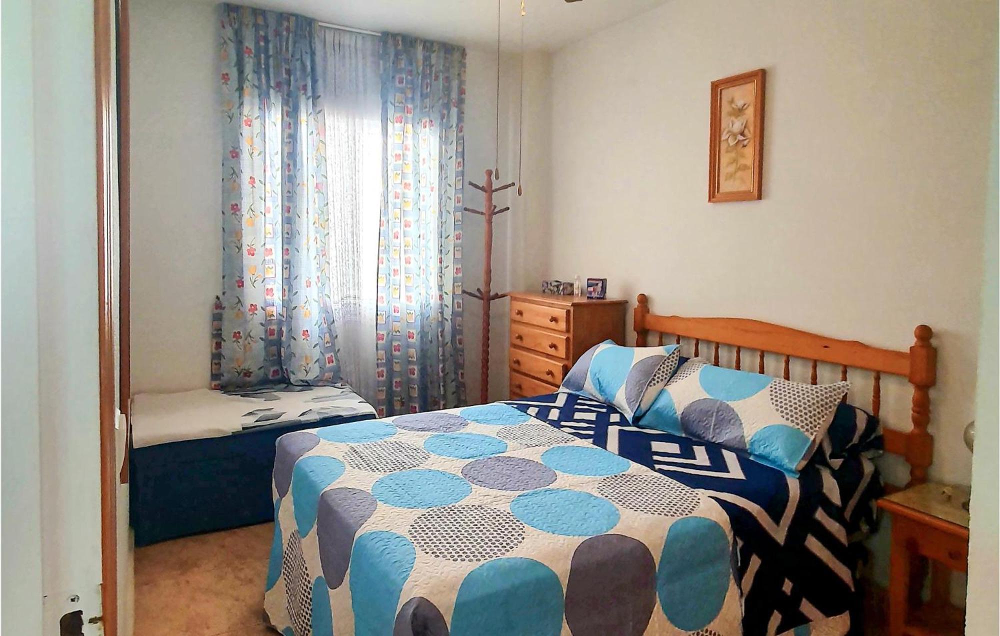 1 Bedroom Pet Friendly Apartment In Torrevieja Kültér fotó